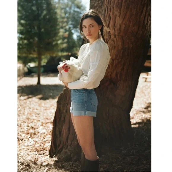 REFORMATION Charlie Cuffed High Rise Jean Shorts Size 29 - Picture 3 of 16